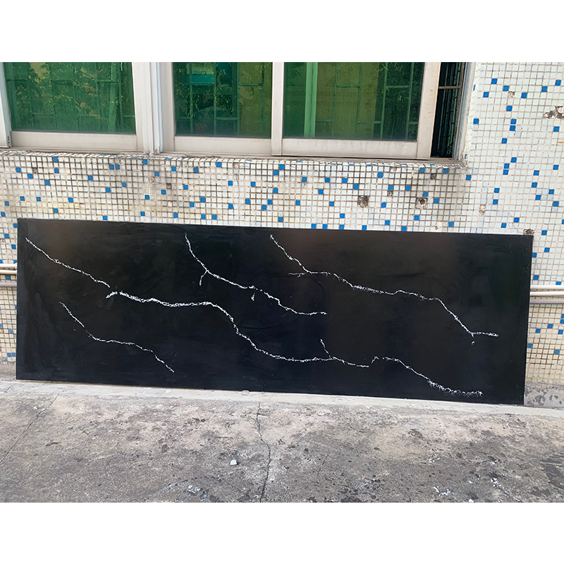 La grande tache noire de dalle de Corian Calacatta résistent à la feuille de marbre extérieure solide pour le coffret de cuisine